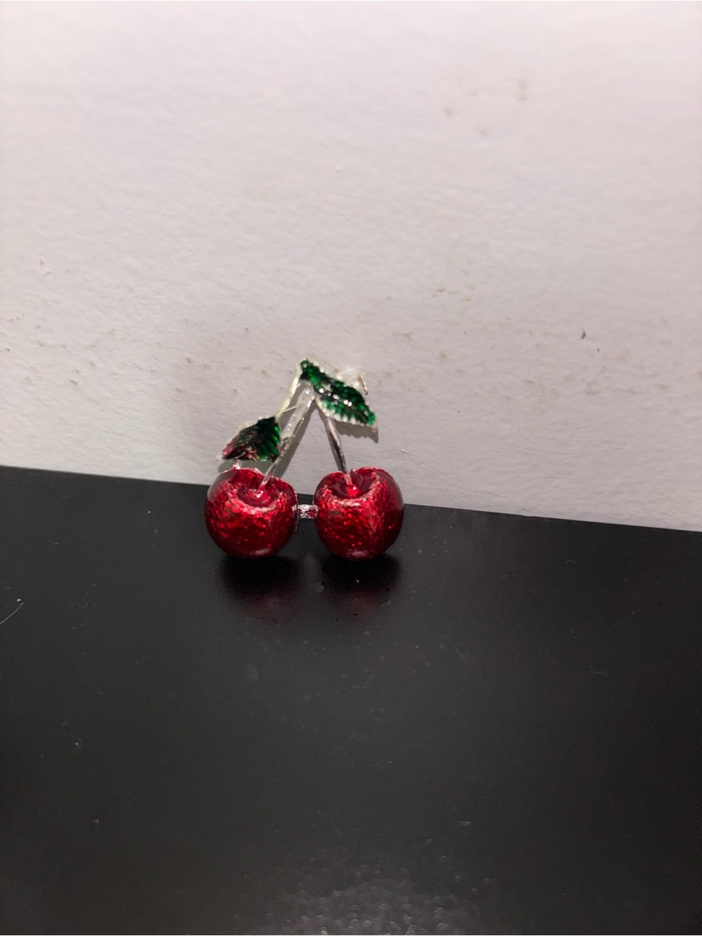🍒 Super Cute Enamel Red Cherry Brooch Pin! 🍒